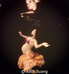 Underwater Pregnancy by Jack Juang 